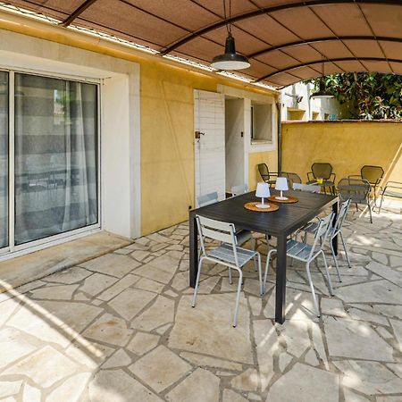 3 Bedroom Awesome Home In Chateuneuf De Gadagne Chateauneuf-de-Gadagne Exterior photo